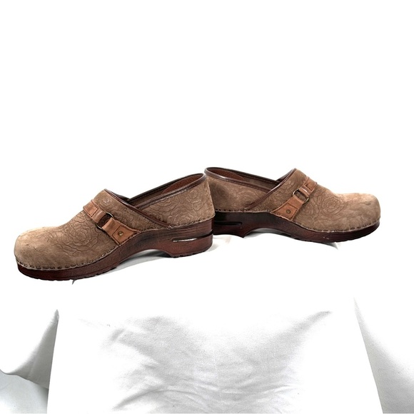 Sanita Embossed Leather Clogs Floral Tooled Brown EU 40 / US 9.5–10 - Picture 6 of 9